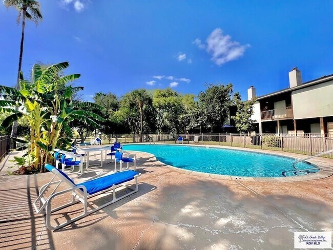 Building Photo - 6744 Central Blvd