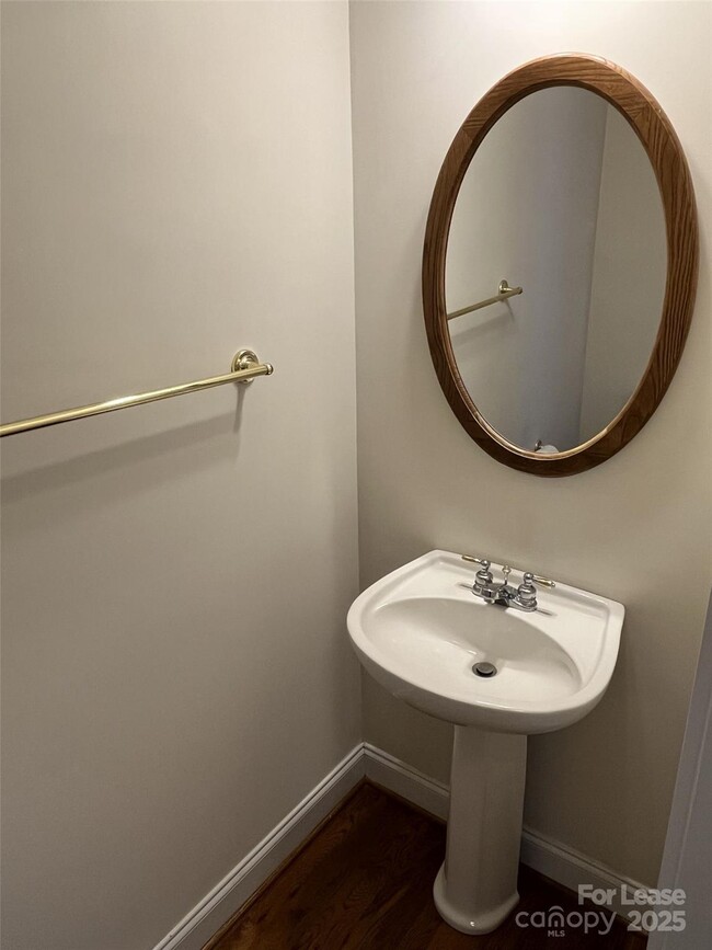 Building Photo - 3044 Parker Green Trail