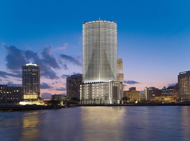 Building Photo - 200 Biscayne Blvd Way