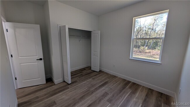 Building Photo - 9298 N Akola Way