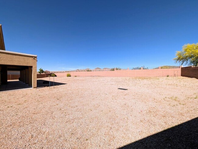 Building Photo - 27321 N Gidiyup Trail