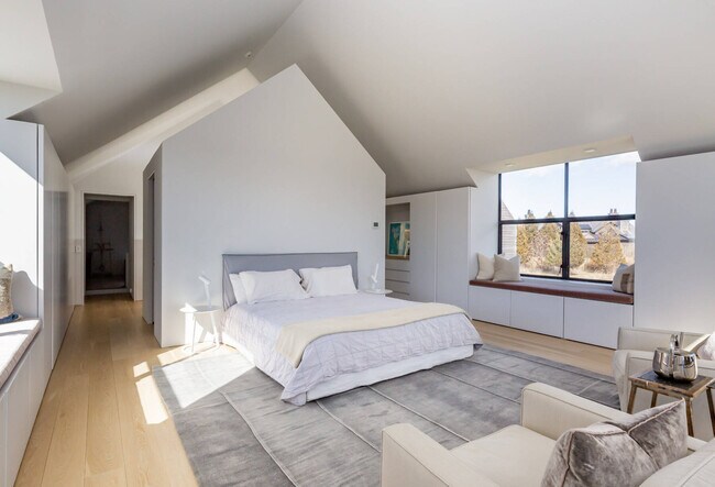 Building Photo - 232 Mitchell Ln