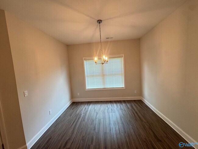 Building Photo - 151 Williams Pointe Boulevard SW
