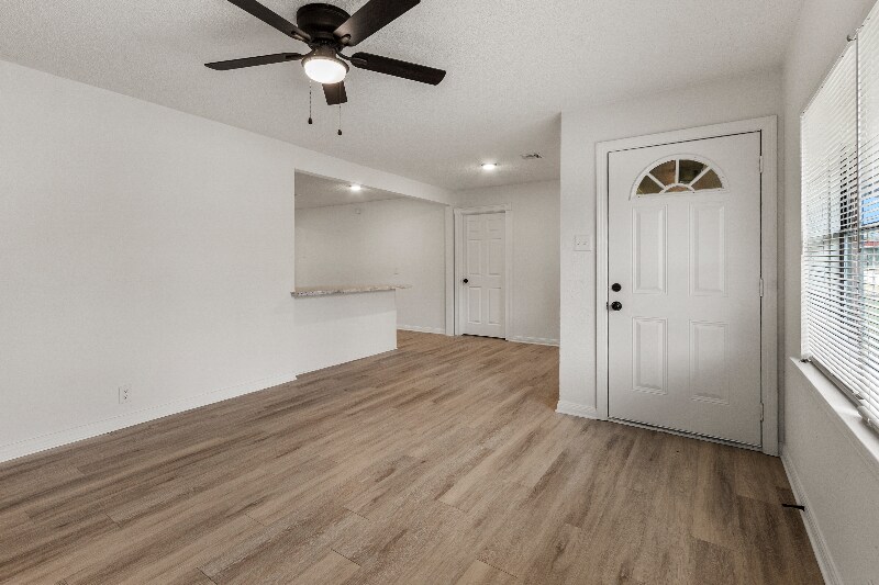 Building Photo - 4601 W 43rd St