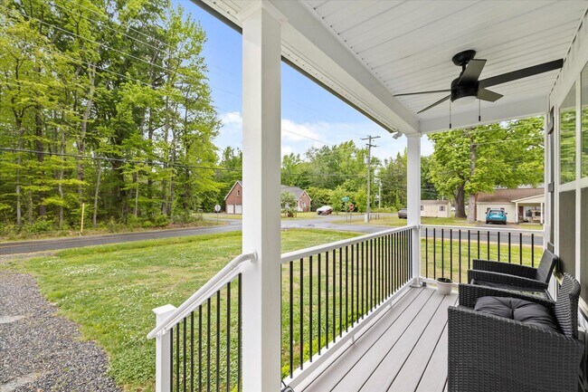 Building Photo - 1274 Holly Vista Dr