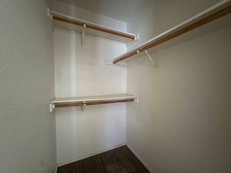 Building Photo - 1504 Windward Dr