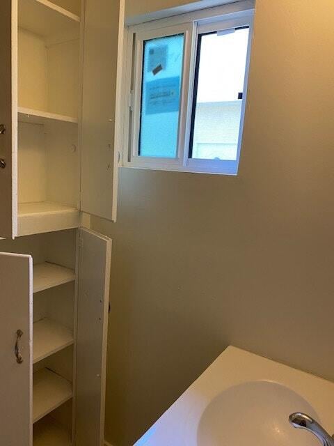 Building Photo - 2219 Glendon Ave