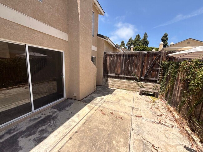Building Photo - 3651 Caminito Carmel Landing
