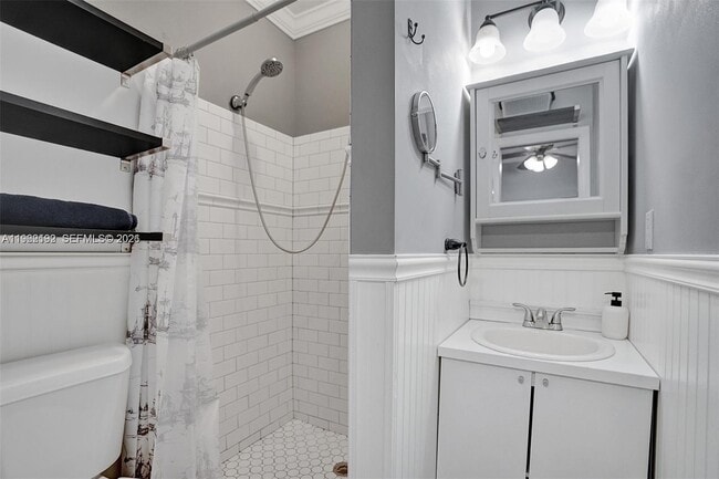 Building Photo - 2101 N 52nd Ave