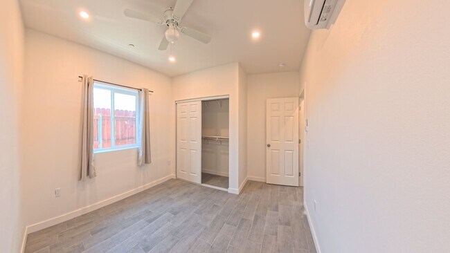 Building Photo - 847 Winston Dr