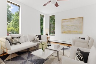 Building Photo - 519 W 22nd St