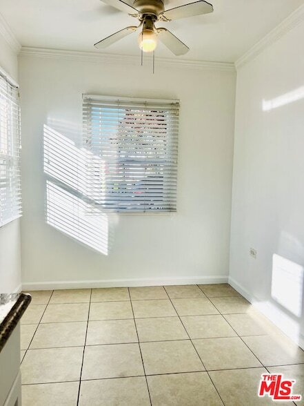 Building Photo - 600 E Chevy Chase Dr