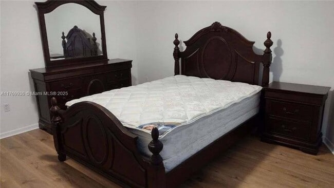 Building Photo - 1701 NE Miami Gardens Dr