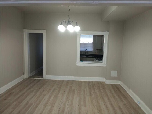 Building Photo - 1522 N Patterson Park Ave