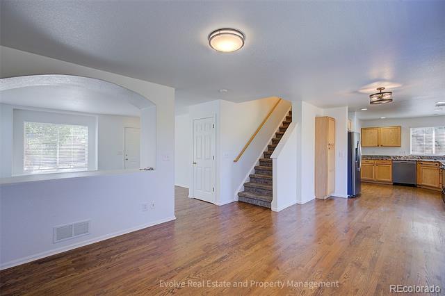 Building Photo - 10525 Tiger Chase