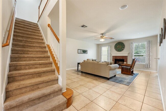 Building Photo - 309 N Carriage Hills Dr