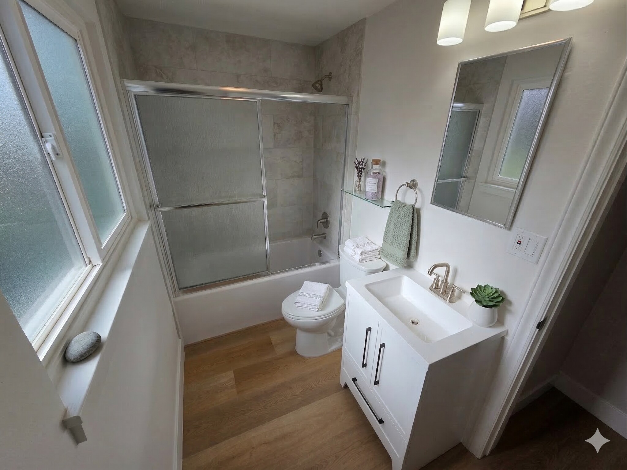 Building Photo - 1213 Gordon Ave