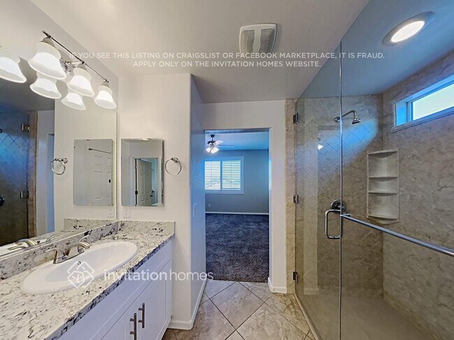 Building Photo - 20210 W Desert Bloom St