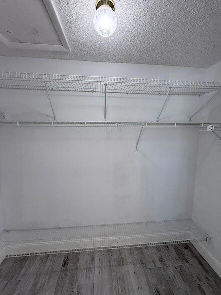 Building Photo - 2109 SE Edler Dr