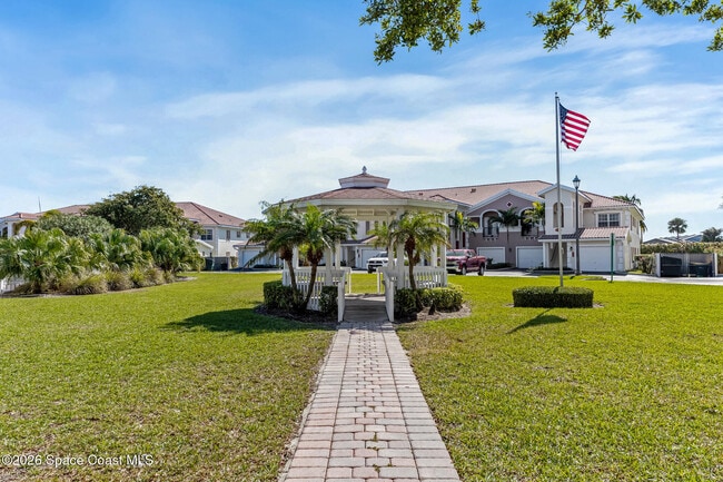 Building Photo - 121 Lancha Cir