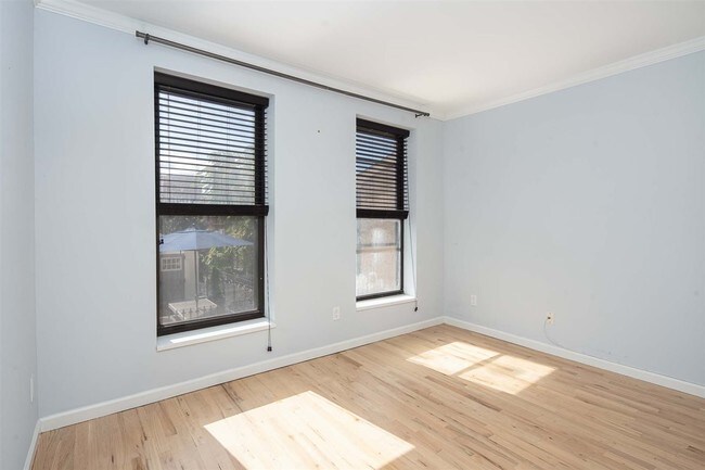 Building Photo - 457 2nd St