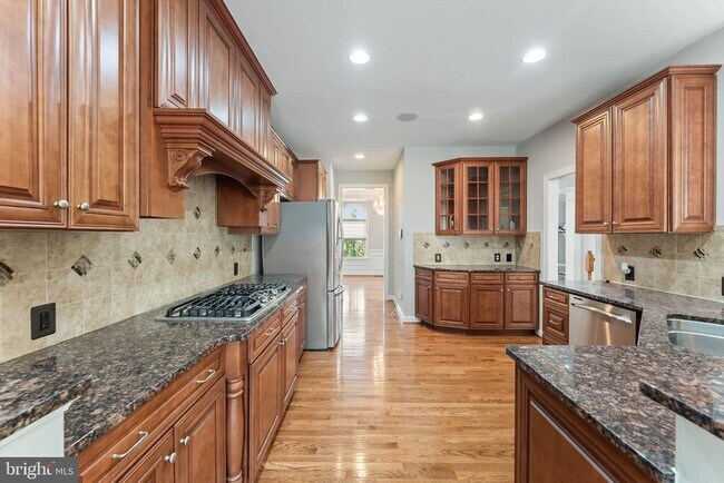 Building Photo - 42524 Rowderbury Square