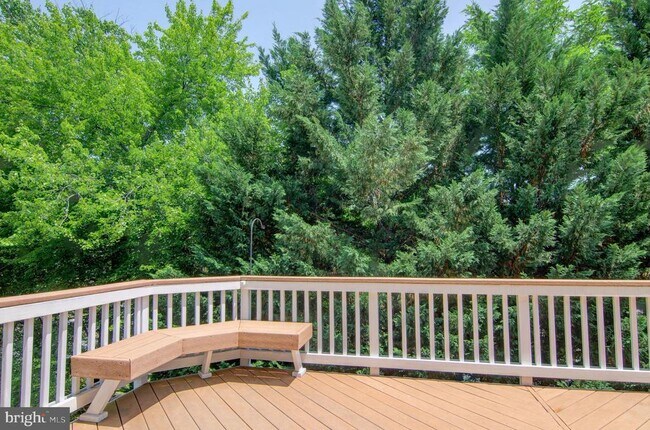 Building Photo - 5861 Governors Hill Dr