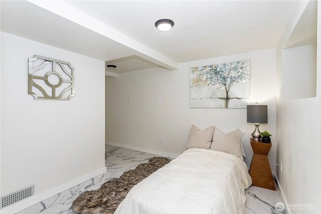 Building Photo - Beautifully Renovated 4-Bedroom Home in Desirable Arbor Heights!