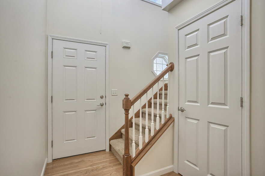 Entryway /entry coat closet - 315 Windwood Ct