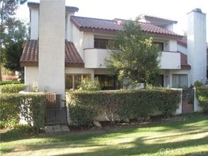 Building Photo - 897 Wabash Ct