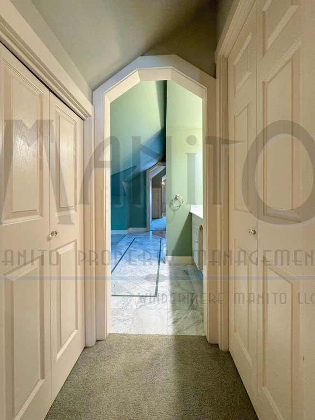 Building Photo - **COMING SOON** South Hill Swank