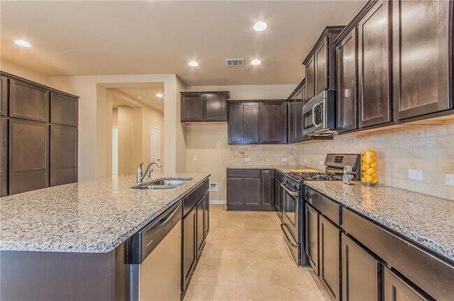 Building Photo - 2432 Lyla Ln