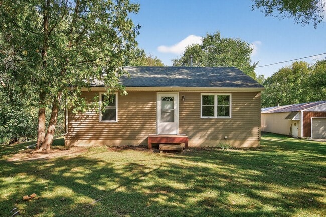 Building Photo - Acreage Property