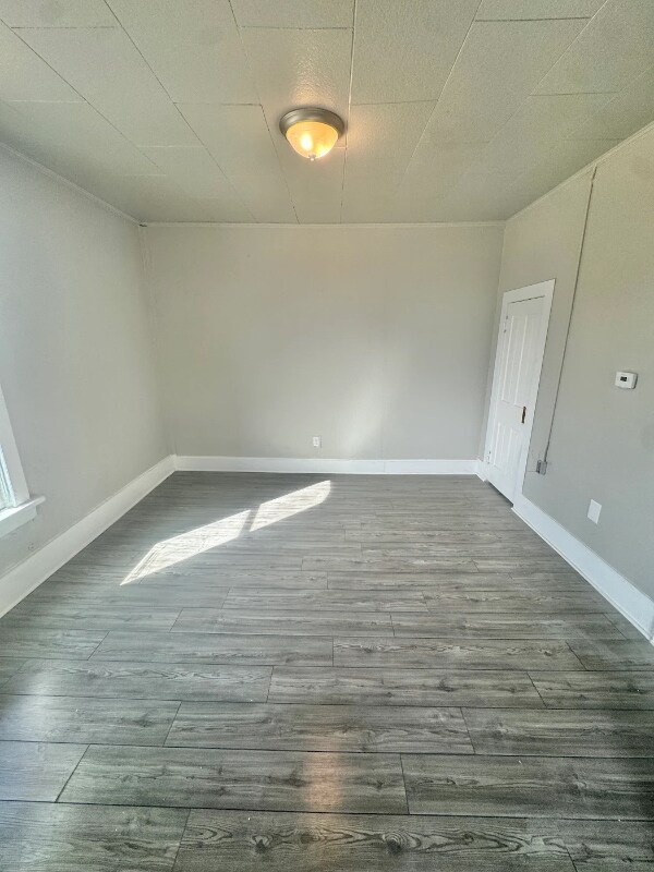 Building Photo - 1230 E Evans Ave