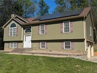 Building Photo - 409 Burlingham Rd