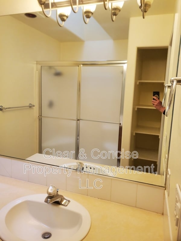 Building Photo - 3611 Berkshire St