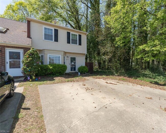 Building Photo - 5479 Lynbrook Landing