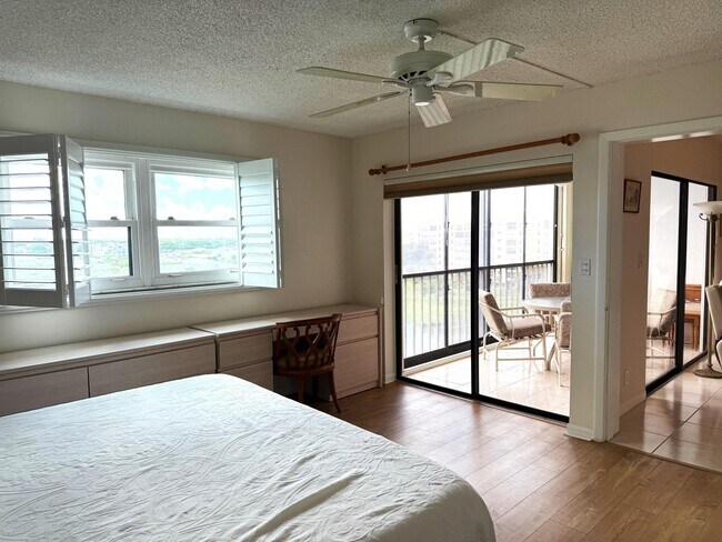 Building Photo - 7240 Huntington Ln