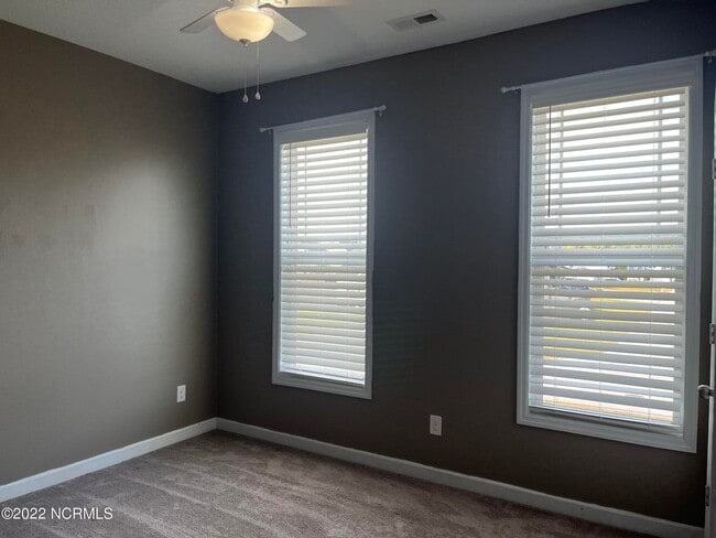 Building Photo - Welcome to Dairyfarm Road!
