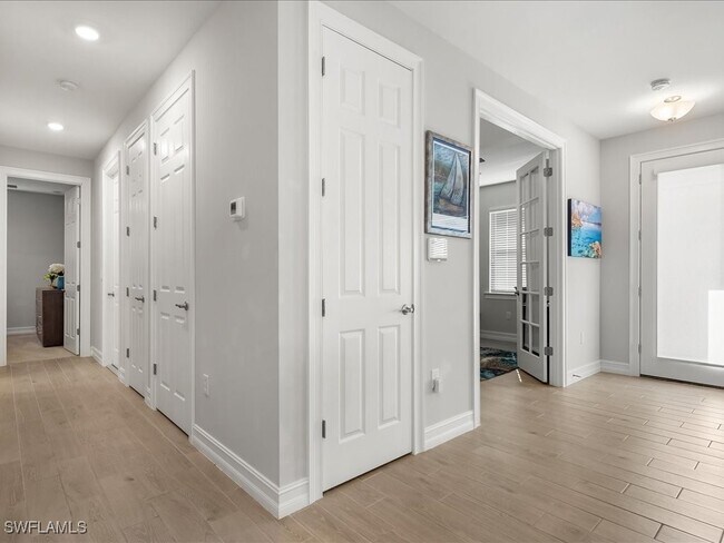 Building Photo - 1157 Enbrook Lp