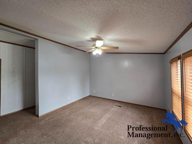 Building Photo - 2 bedroom in Billings MT 59105