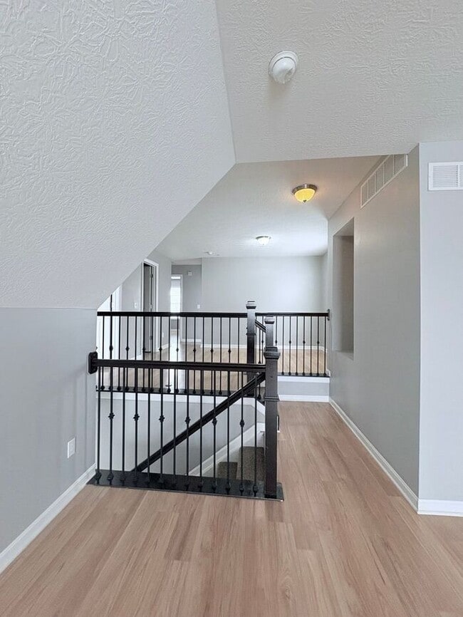 Building Photo - Charming 3 beds 2.5 bath in Blacklick!