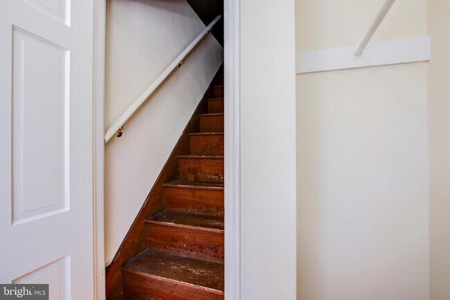 Building Photo - 4721 Yuma St NW