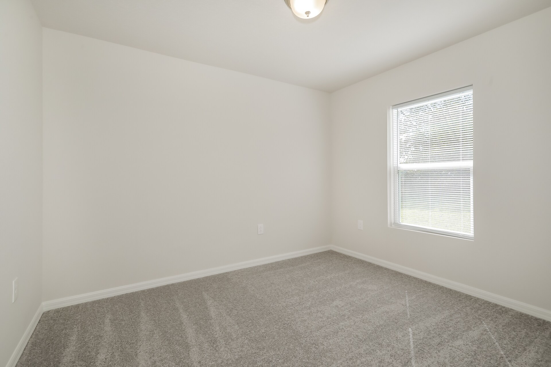 Building Photo - 160 Brittany Ln