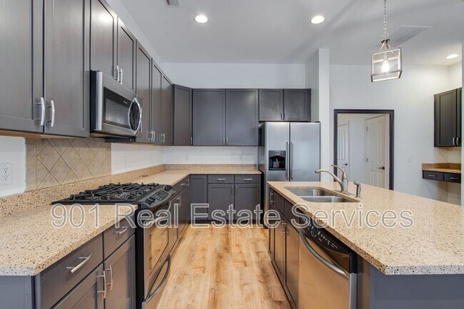 Building Photo - 614 Tennessee St