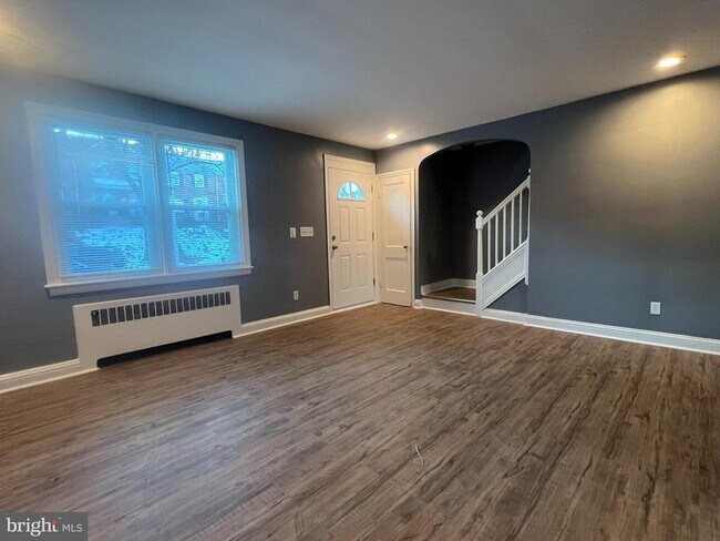 Building Photo - 3925 Rexmere Rd