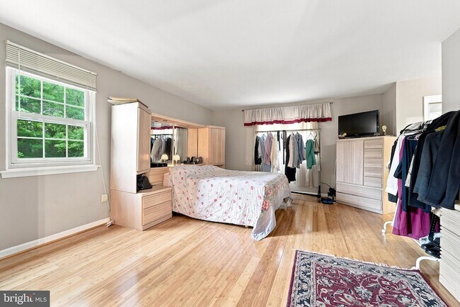 Building Photo - 315 Pheasant Hill Dr