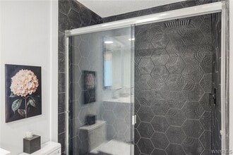 Building Photo - 5411 Village Station Cir