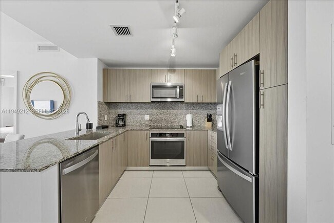 Building Photo - 5350 NW 84th Ave