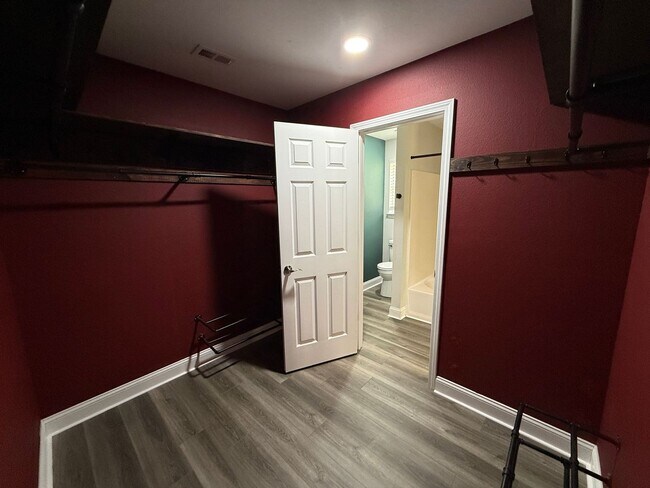 Building Photo - Pensacola - Springdale Forest - 3 bedroom, 2 bathroom